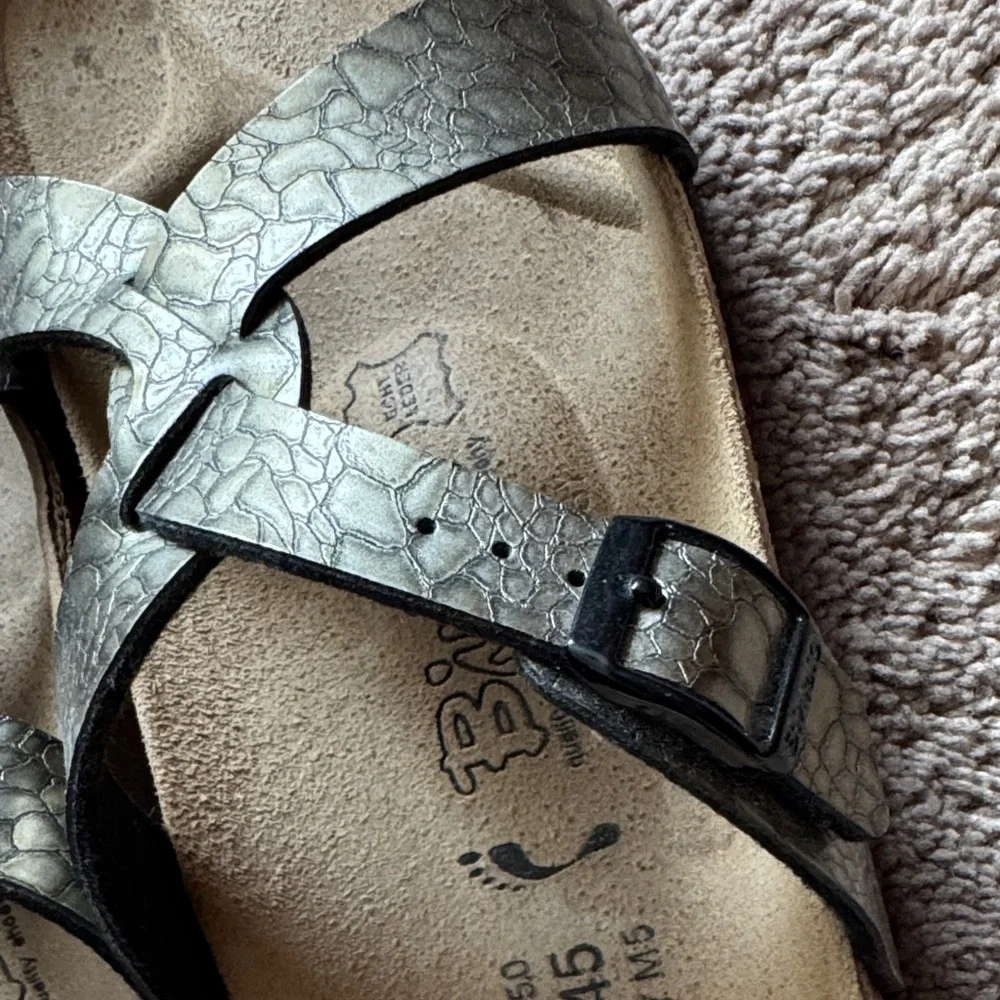 Birkenstock Birkis Metallic Bronze Crossover Straps. Snakeskin look. Size 38
